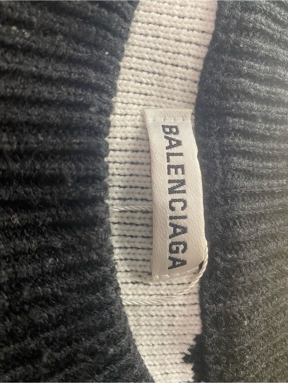 🛍️Balenciaga Black Crewneck Sweater with White All-Over Logo - Picture 7 of 14